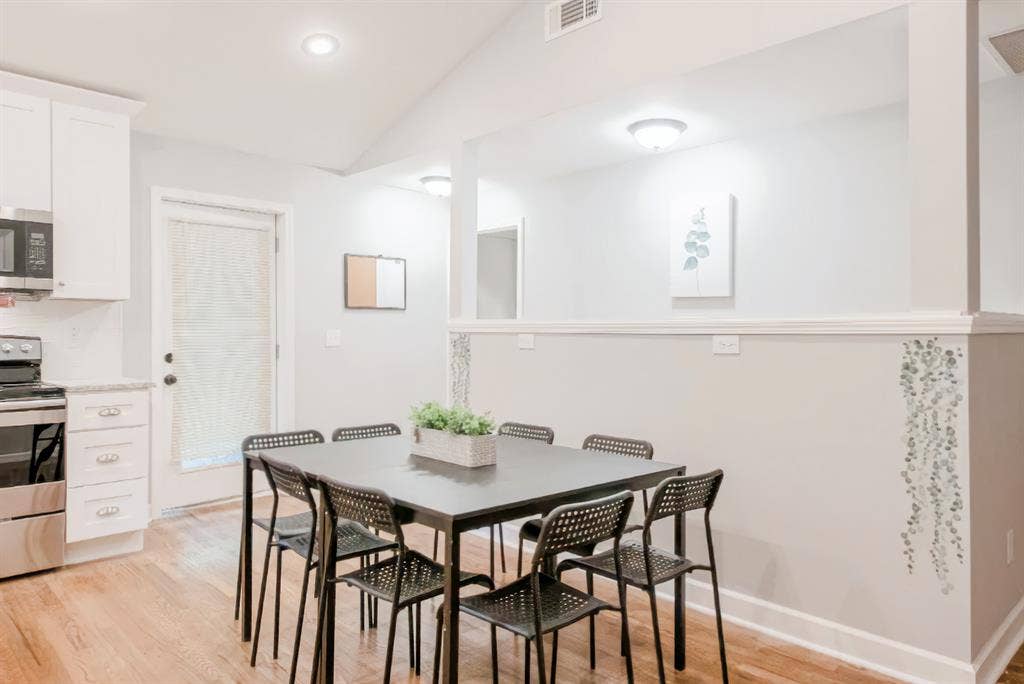 6 BR in Atlanta