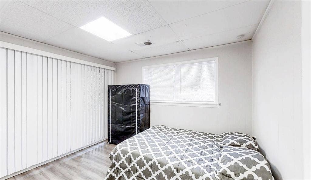 9 BR in Stone Mountain