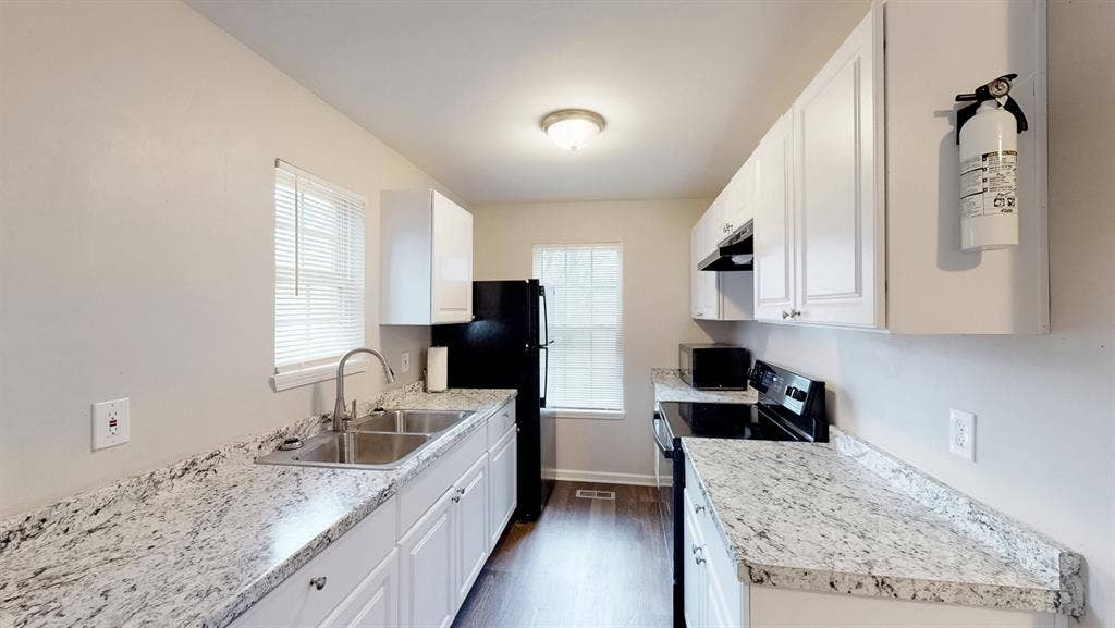 4 BR in Atlanta