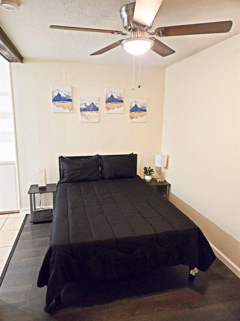 6 BR in Pasadena