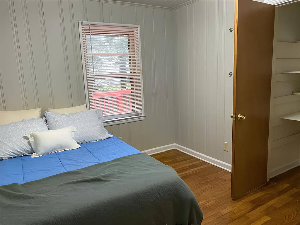 7 BR in Mableton