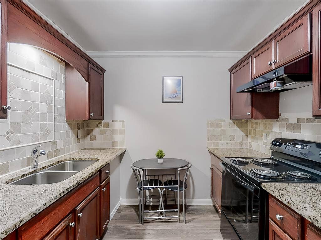 9 BR in Atlanta