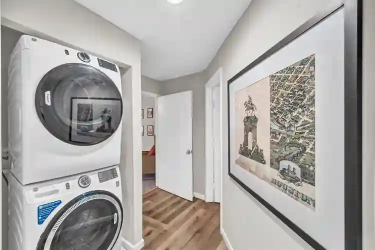 5 BR in Houston