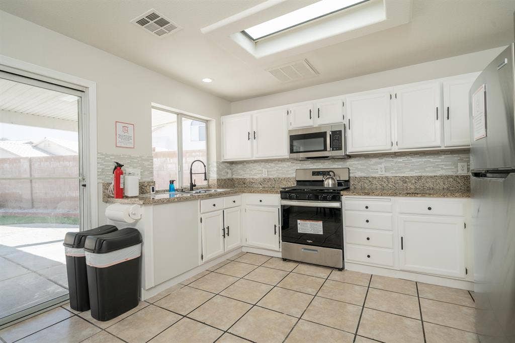 6 BR in Las Vegas