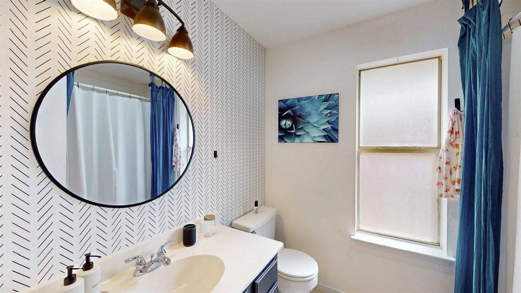 6 BR in Keller