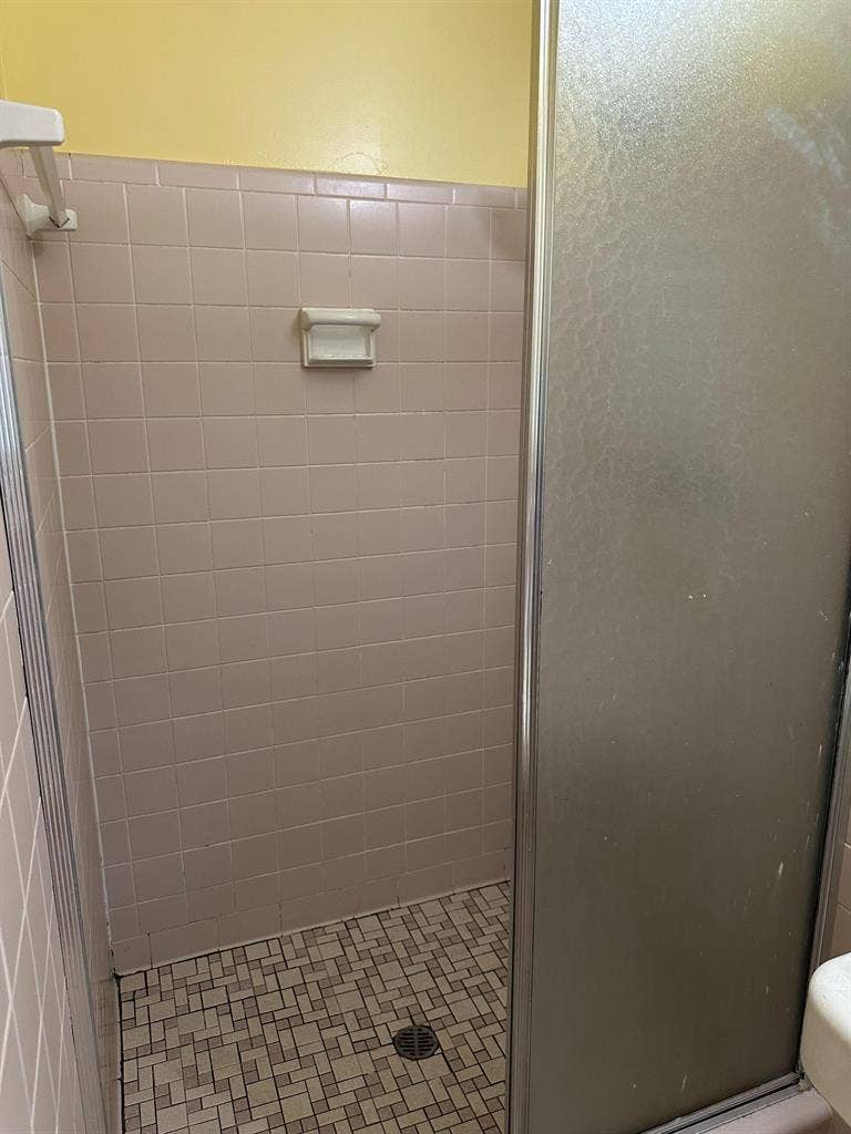 6 BR in Tucker