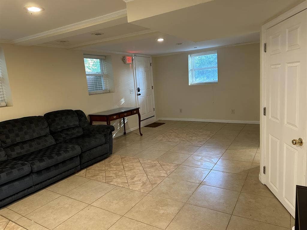 6 BR in Tucker