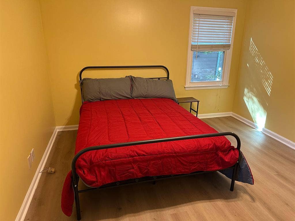 6 BR in Tucker