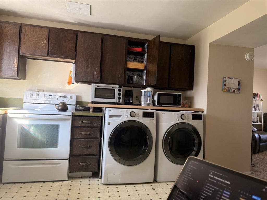 Room near university place at Orem