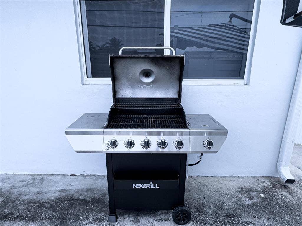 1 BR in Miami