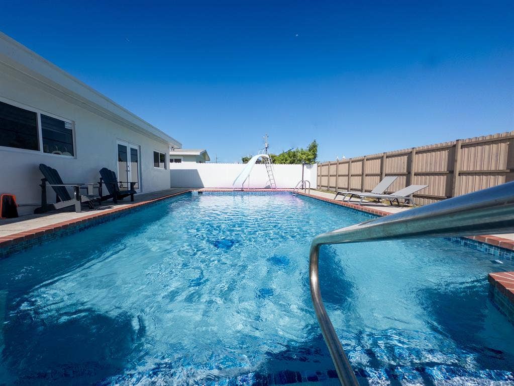 1 BR in Miami