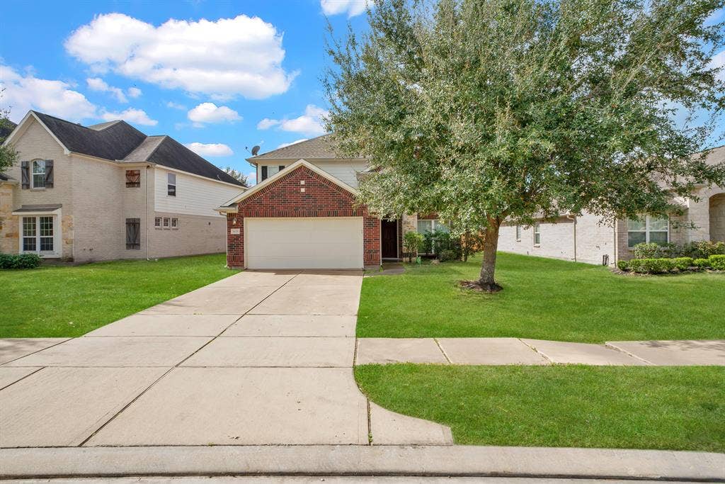 6 BR in Richmond