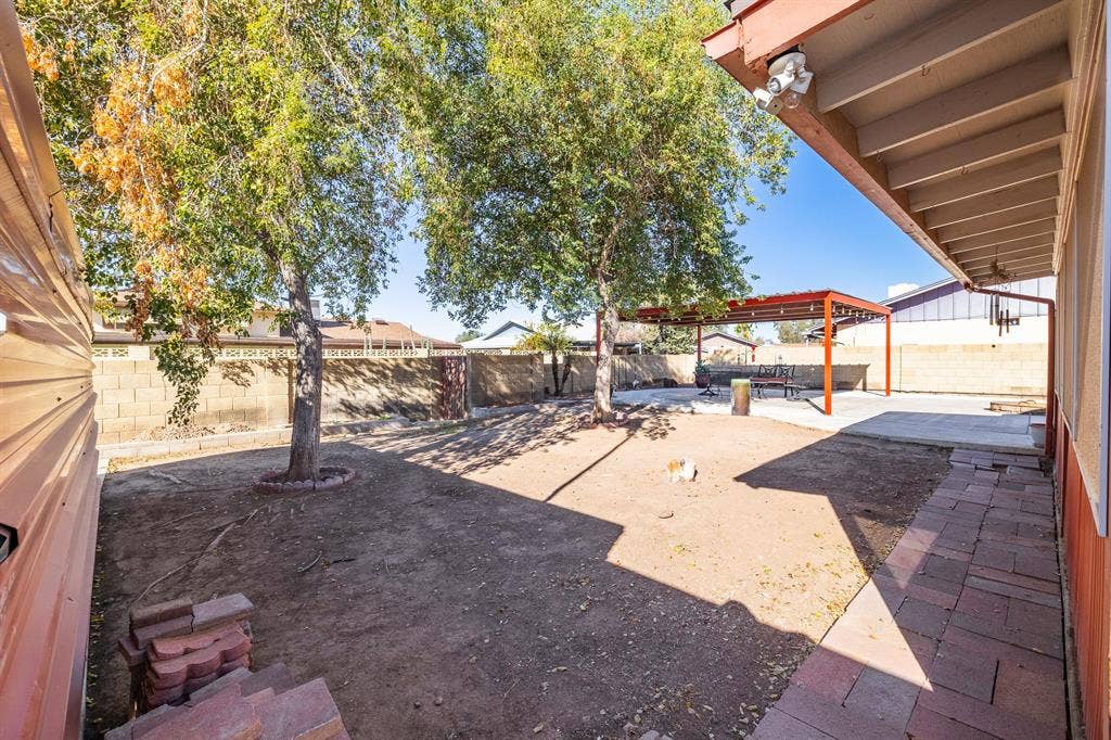 6 BR in Phoenix
