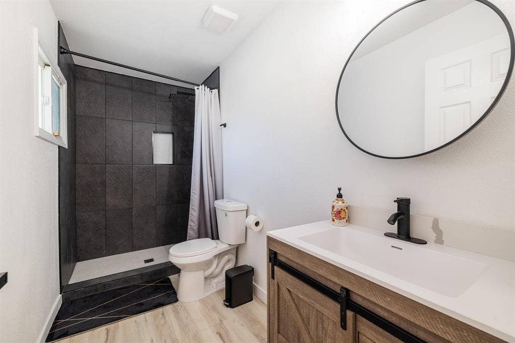 6 BR in Phoenix