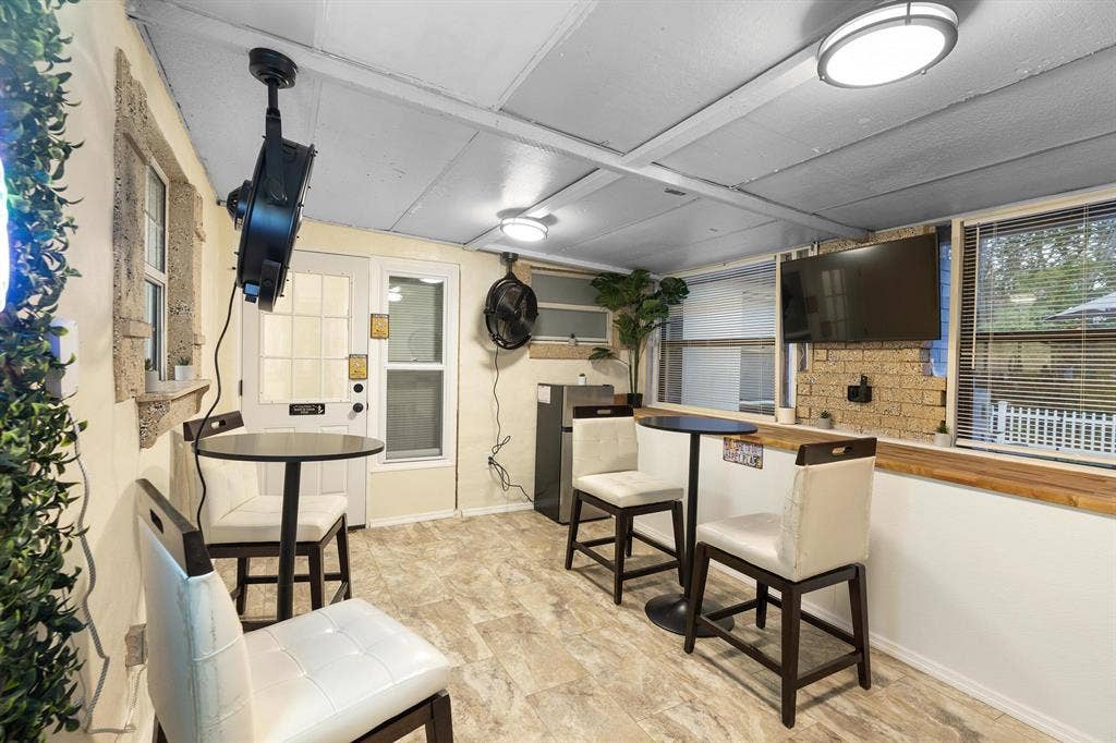 9 BR in Orlando