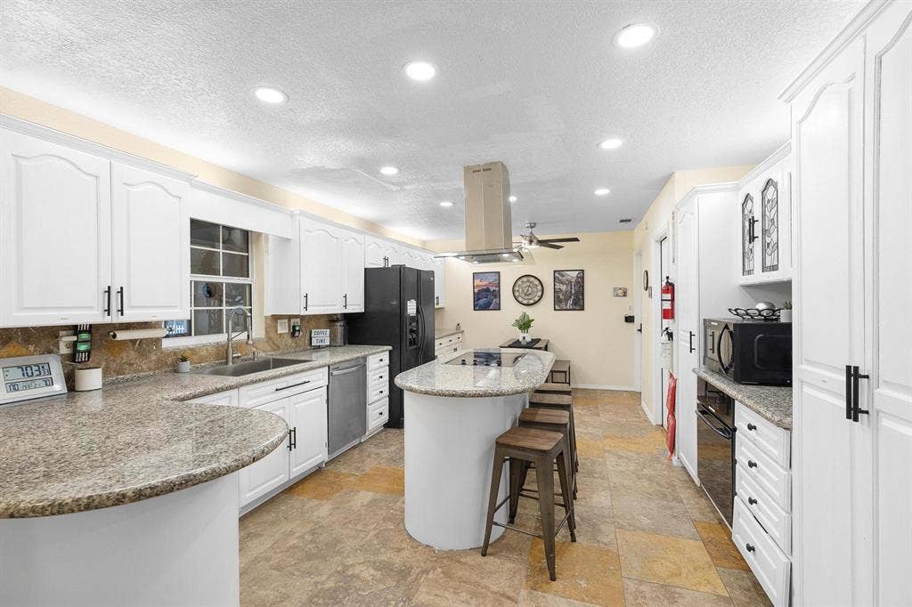 9 BR in Orlando