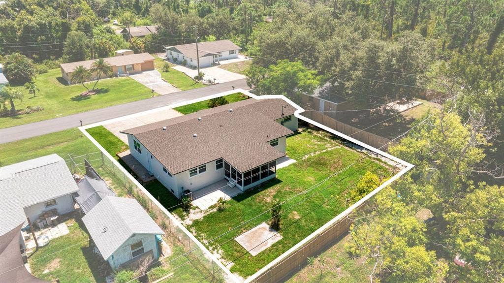 7 BR in Englewood
