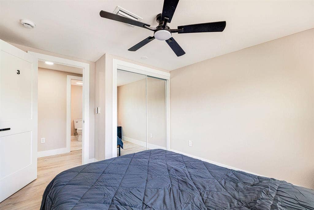 7 BR in Englewood