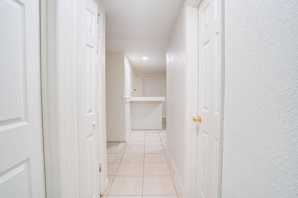 5 BR in Hudson