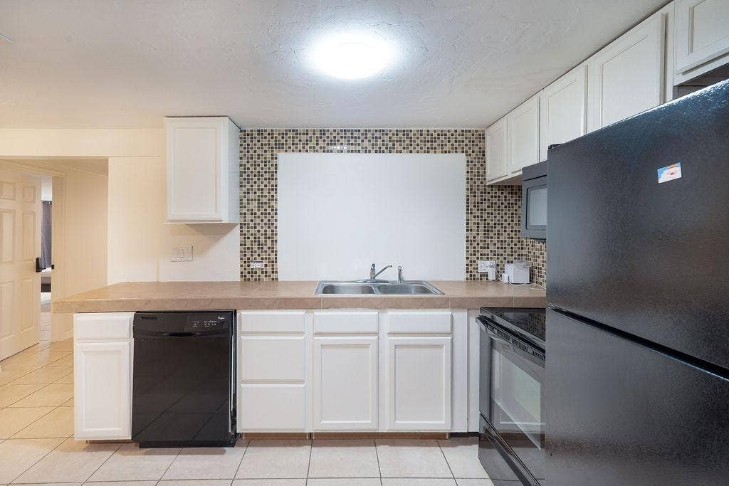 5 BR in Hudson
