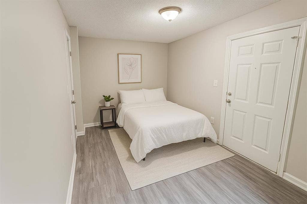 8 BR in Decatur