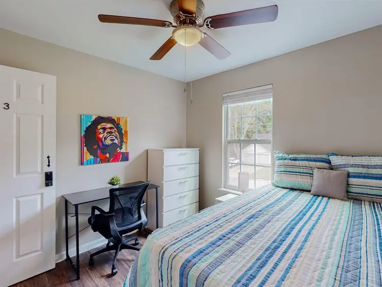 6 BR in Decatur
