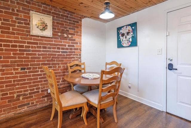 2 BR in Charlotte