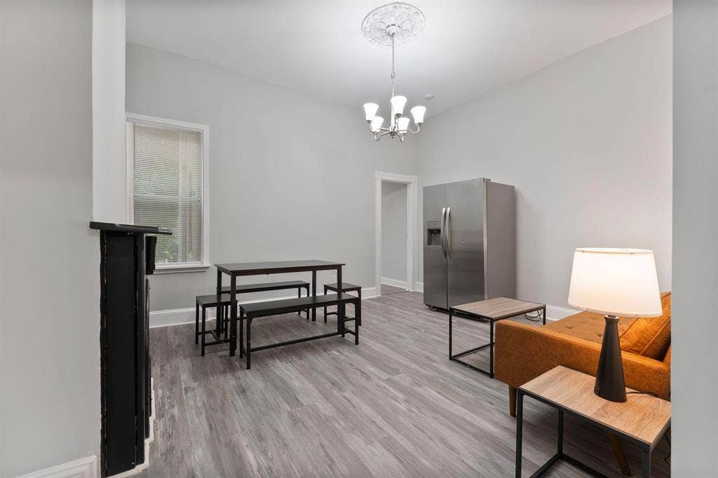 6 BR in Baltimore