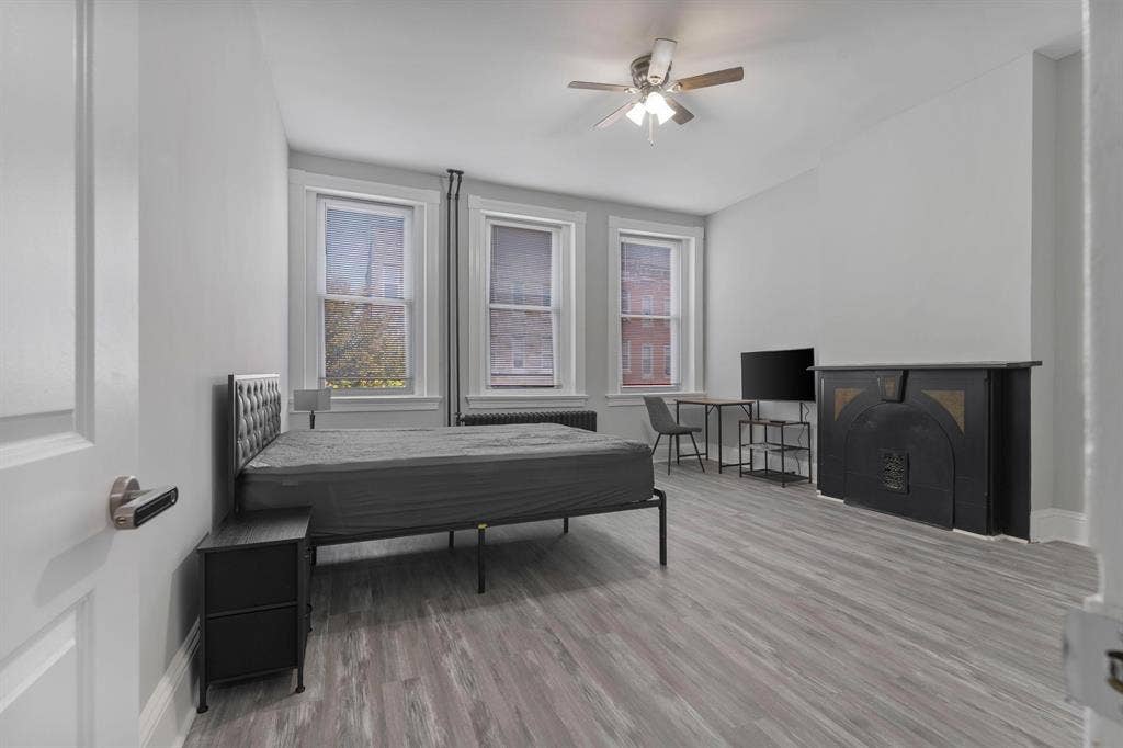 6 BR in Baltimore