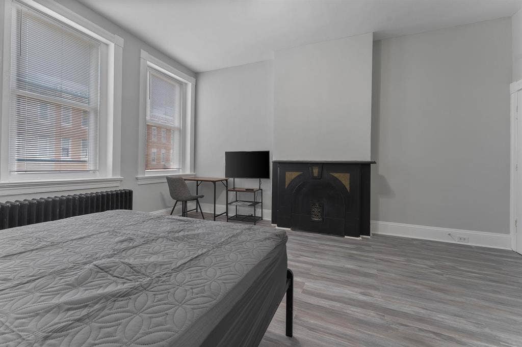 6 BR in Baltimore