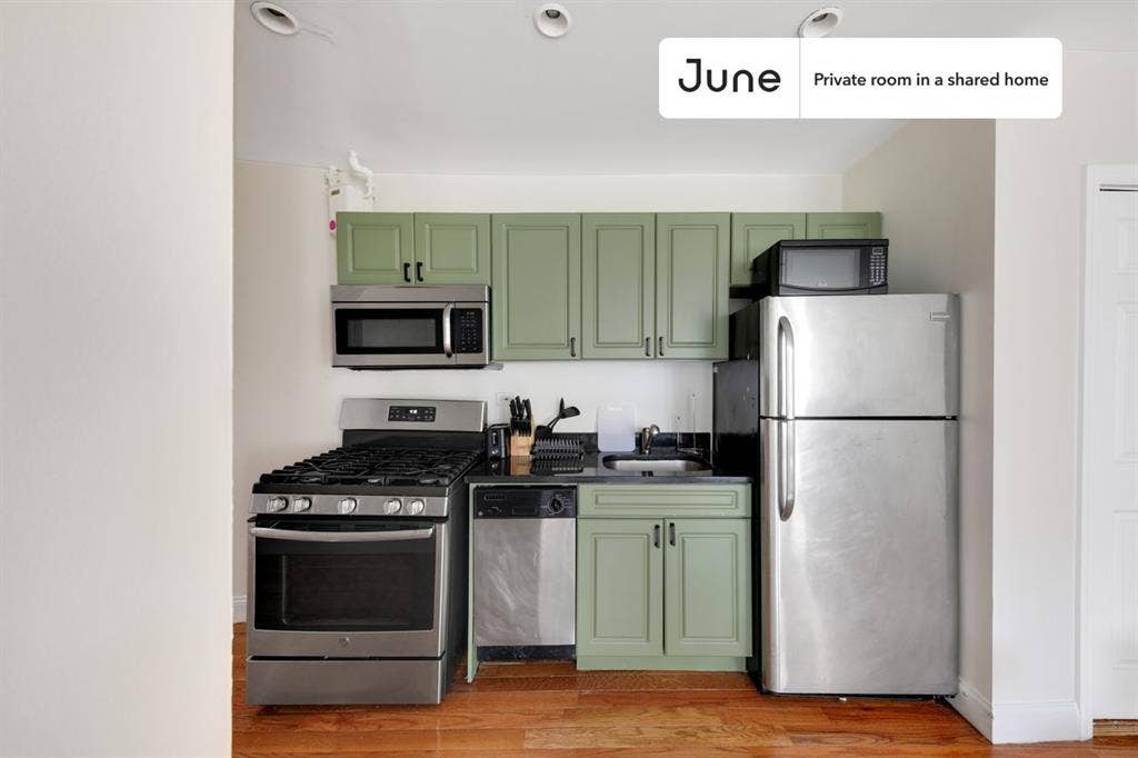 4 BR in New York City