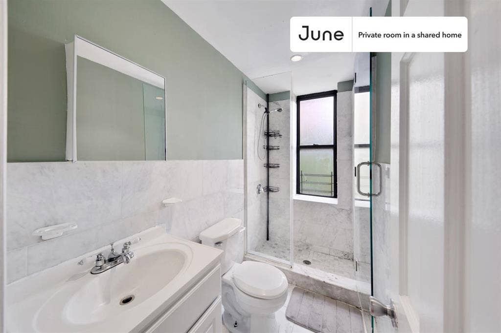 4 BR in New York City
