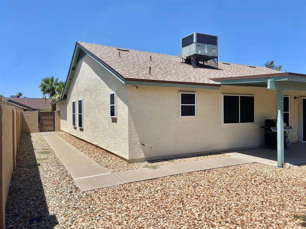 2 BR in Glendale