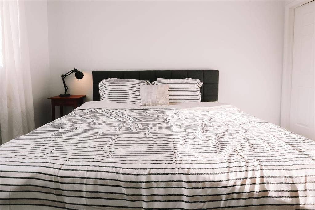 4 BR in Aurora