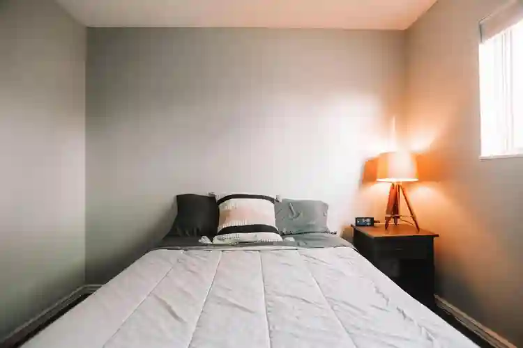 4 BR in Aurora