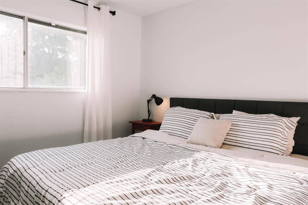 4 BR in Aurora
