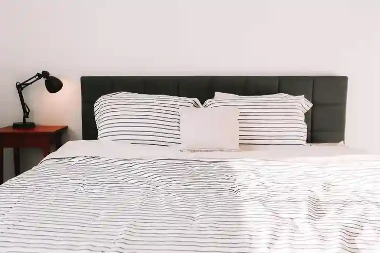 4 BR in Aurora
