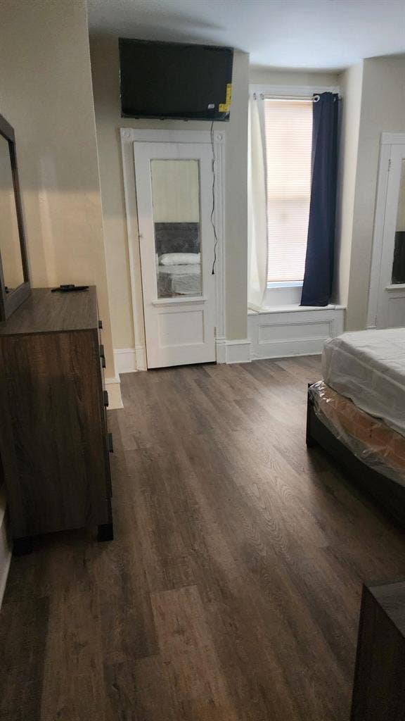 4 BR in Philadelphia