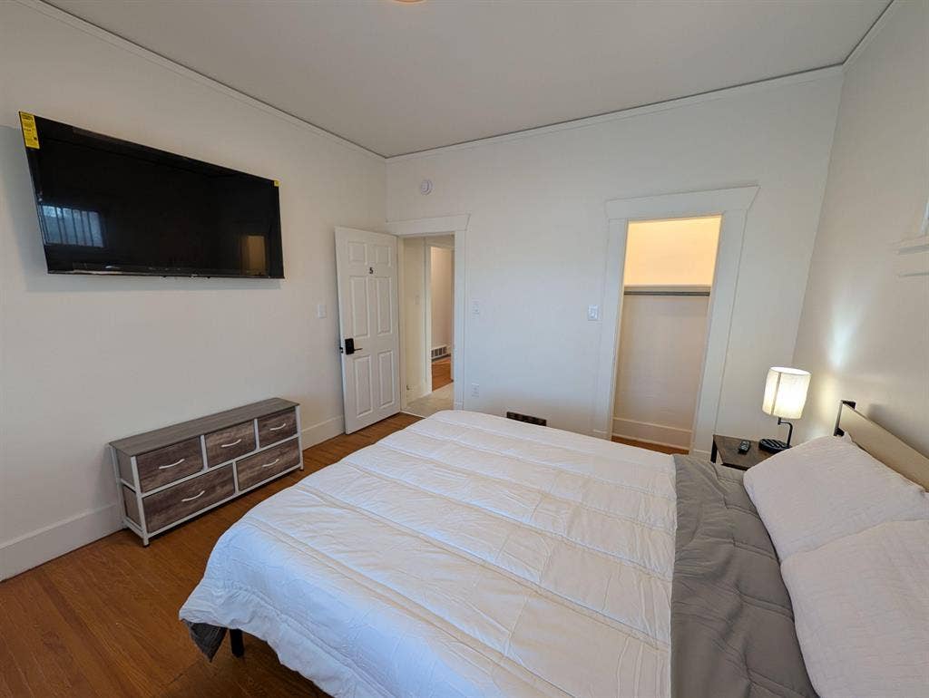 6 BR in Great Falls