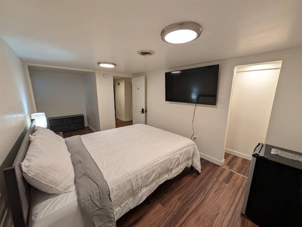 6 BR in Great Falls