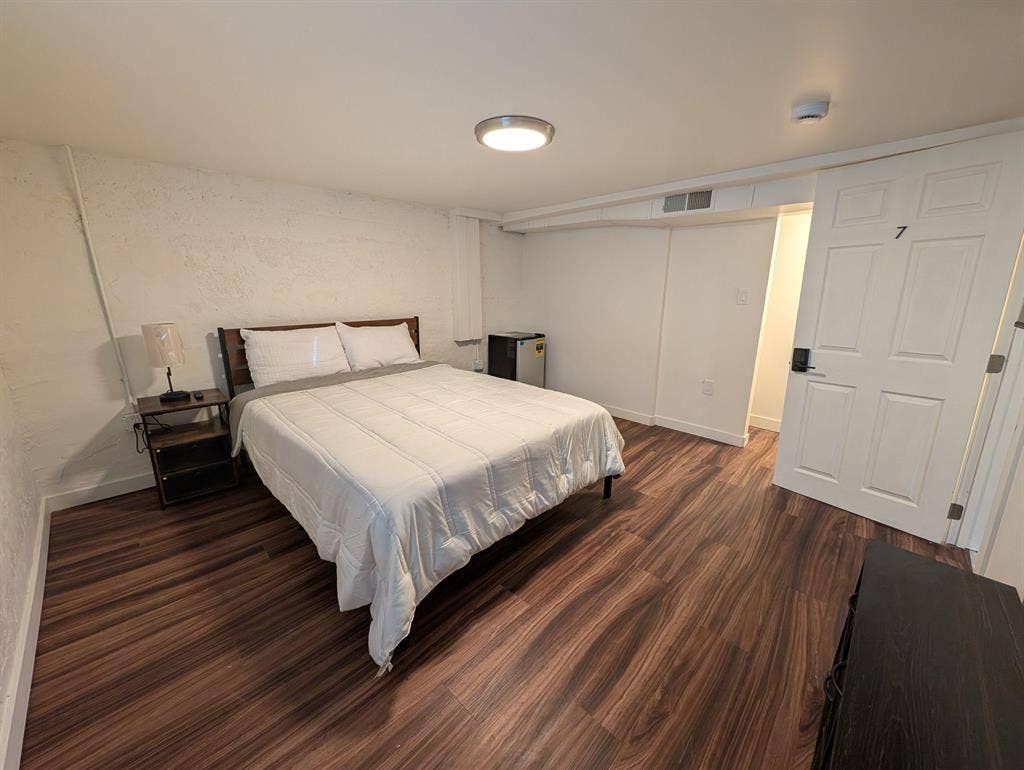 6 BR in Great Falls