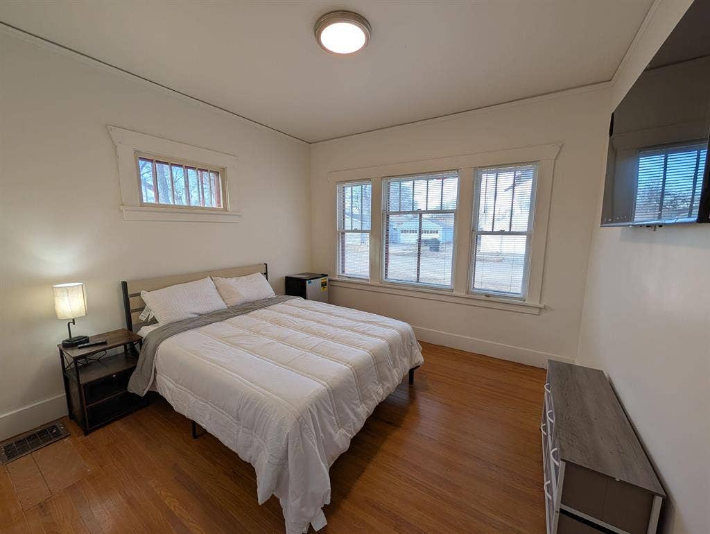 6 BR in Great Falls