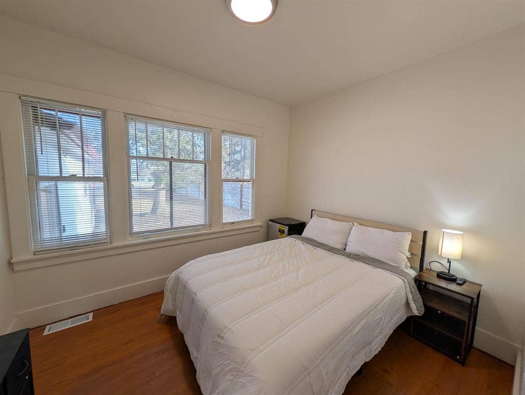6 BR in Great Falls