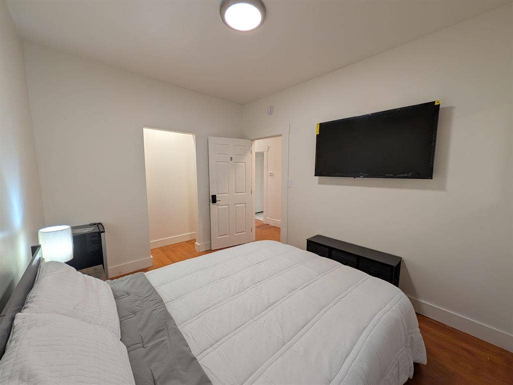 6 BR in Great Falls