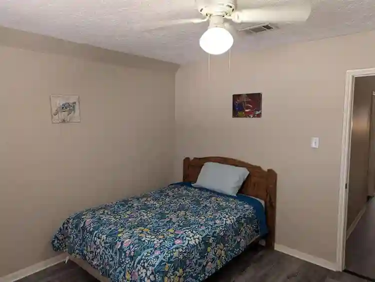 6 BR in Cypress