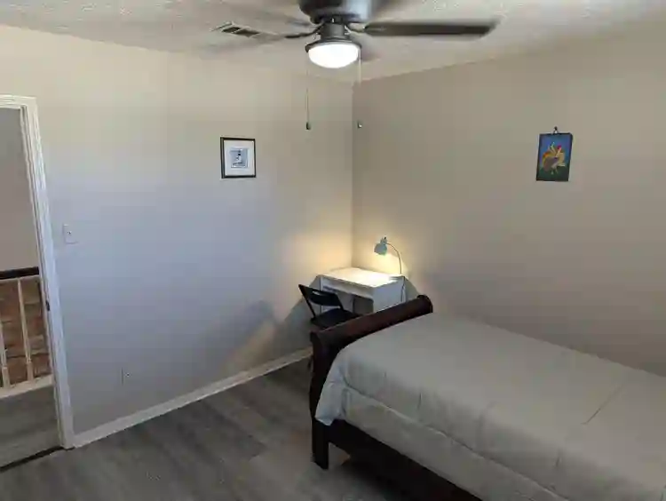 6 BR in Cypress