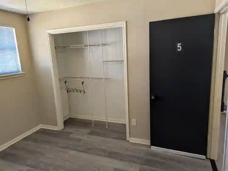 6 BR in Cypress