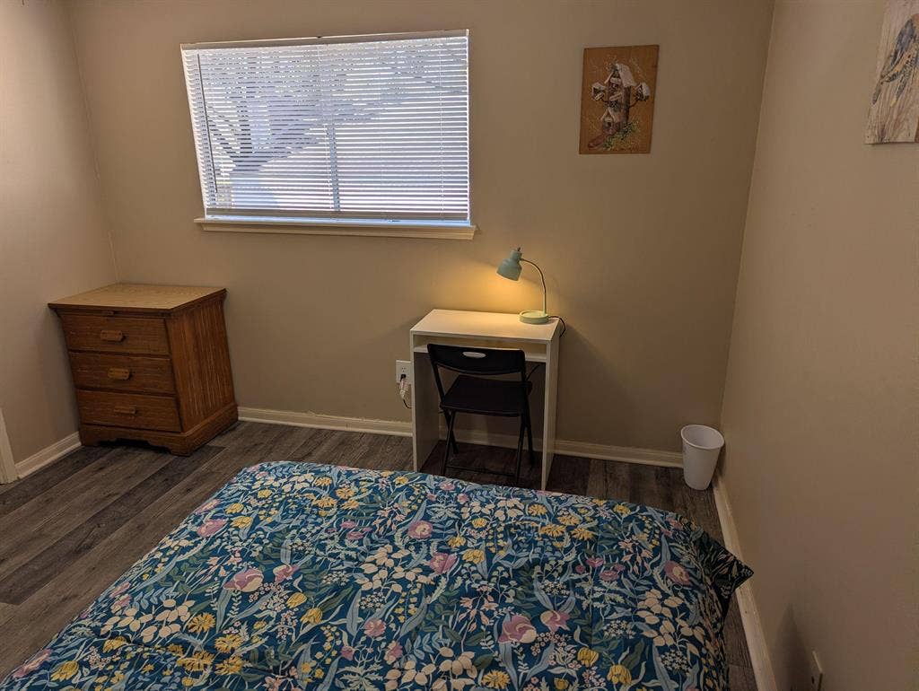 6 BR in Cypress