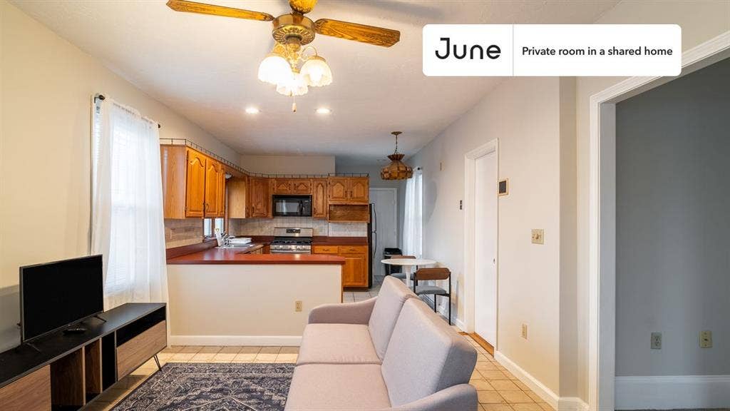 3 BR in Boston