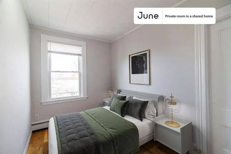 4 BR in Boston
